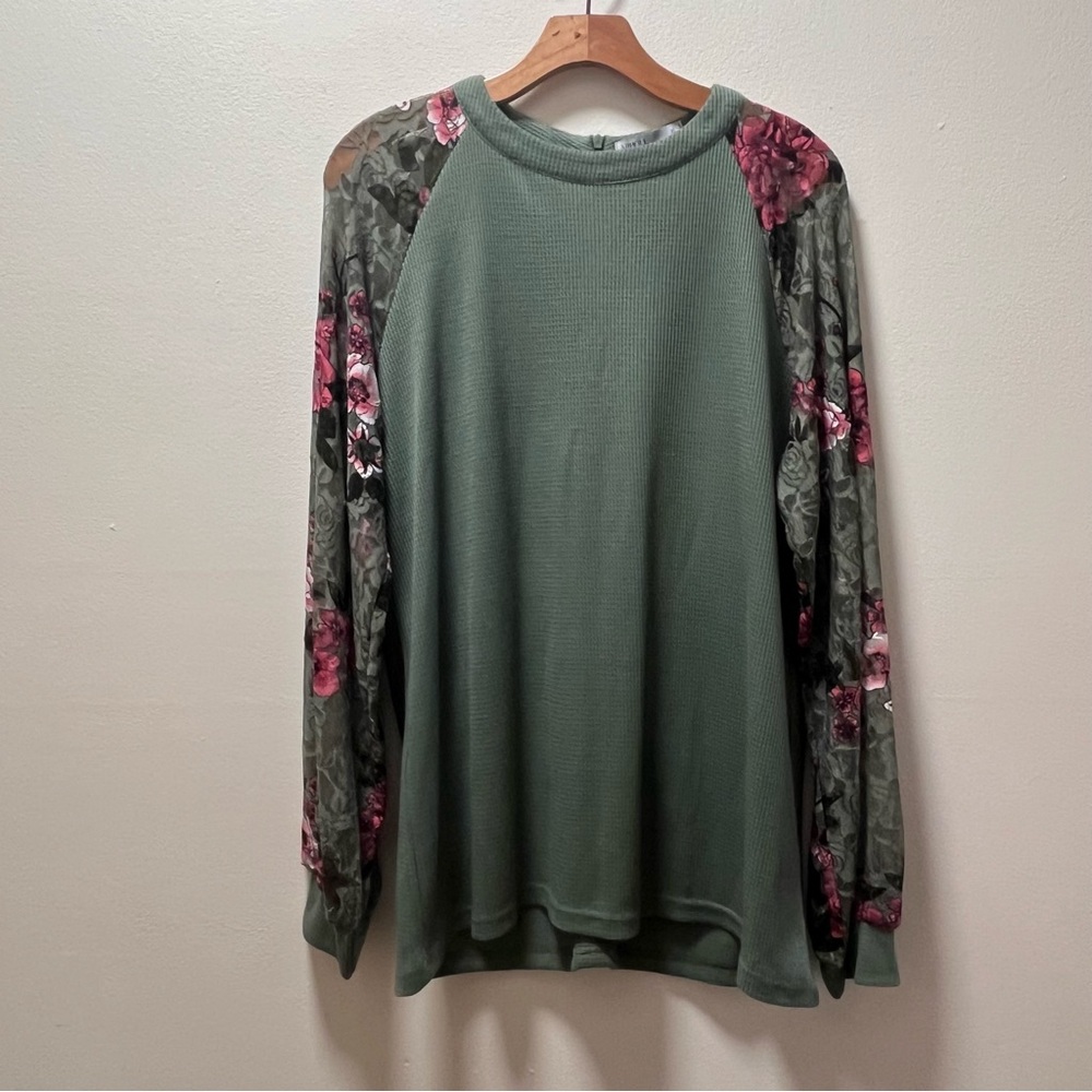 Miholl Romantic Chic Y2K Green Pull-Over Lace Floral Sleeve Green Shirt, Sz XL
